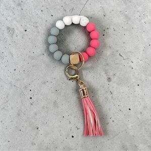 NWT - MARLOWE PINK TASSEL BEADED BRACELET KEYCHAIN